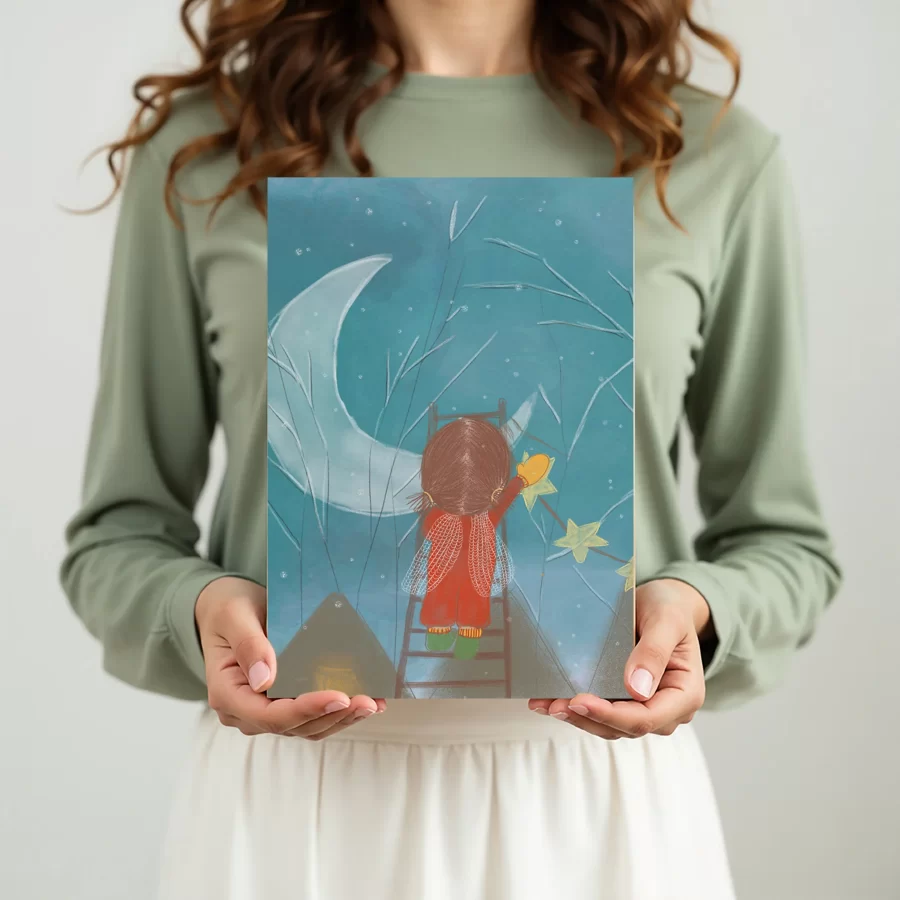 kerstkaart met meisje dat maan versiert in hand, BIO TOP-papier