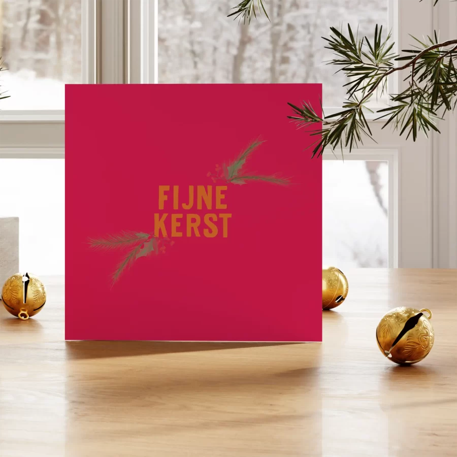 Duurzame kerstkaart in zachte roze en oranje tinten, liefdevol ontwerp