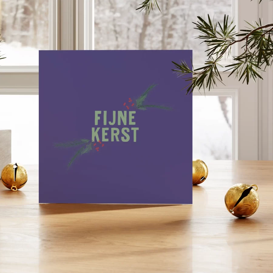 Kerstkaart paars-groen met “Fijne Kerst” — duurzame kerstkaart Grafiquelien