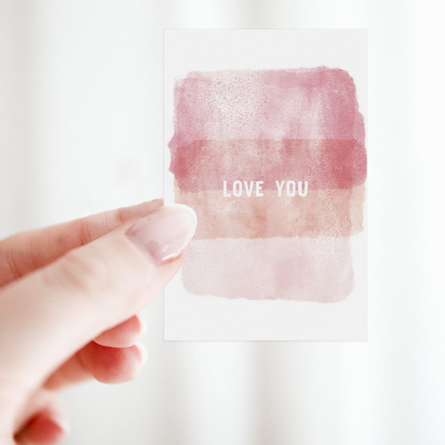 Bloemenkaartje met de tekst ‘love you’