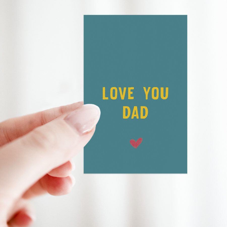 Bloemenkaartje met tekst ‘love you dad’ – voor vaderdag of zomaar